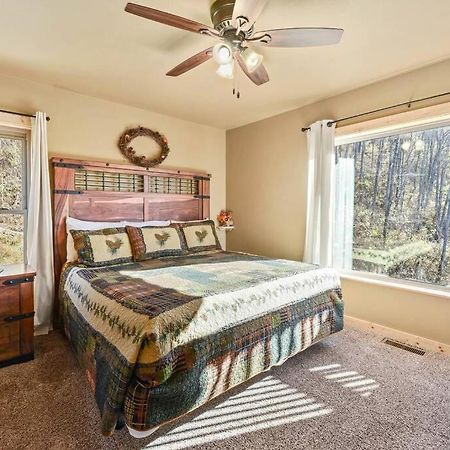 Walnut Ridge Cabin. Sleeps 7-11! Hot Tub, Pool Table, Minutes To Downtown Gatlinburg! Luaran gambar